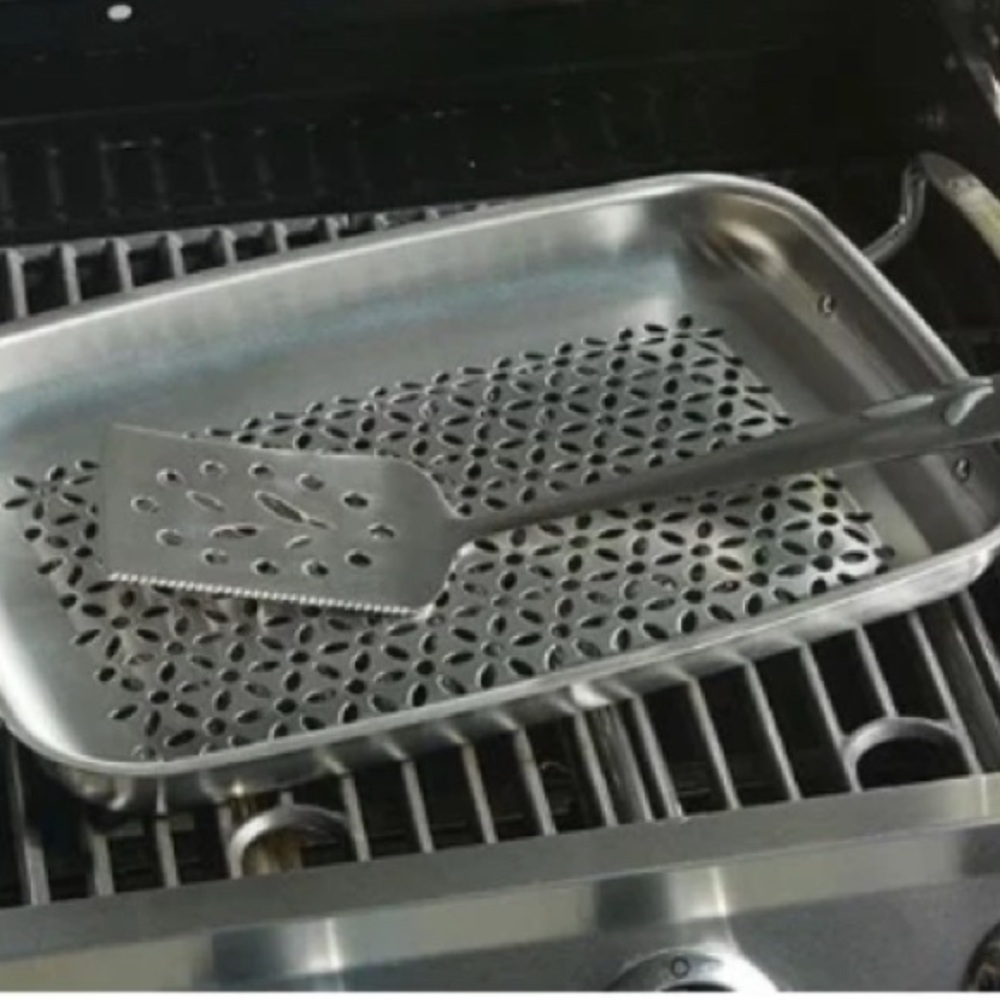 Princess House Silver Grill Pan with Spatula